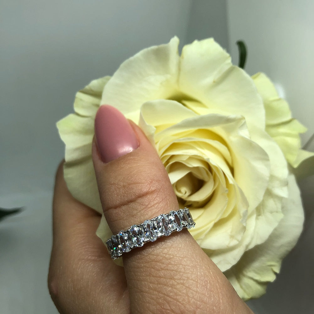 Oval Zirconia Ring