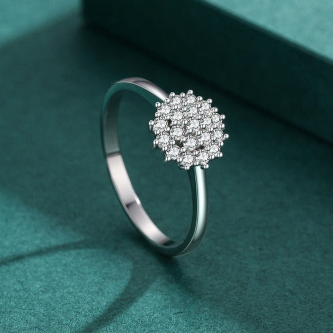 925 Sterling Silver Sparkling Cubic Zirconia Ring