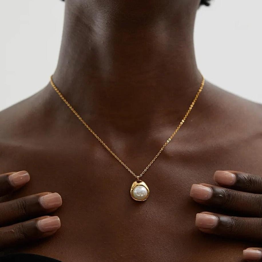 Pearl Necklace – 18ct Gold-Plated