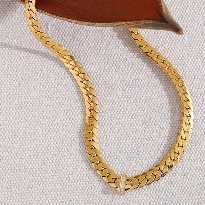 Zirconia Bar Necklace – 18ct Gold-Plated