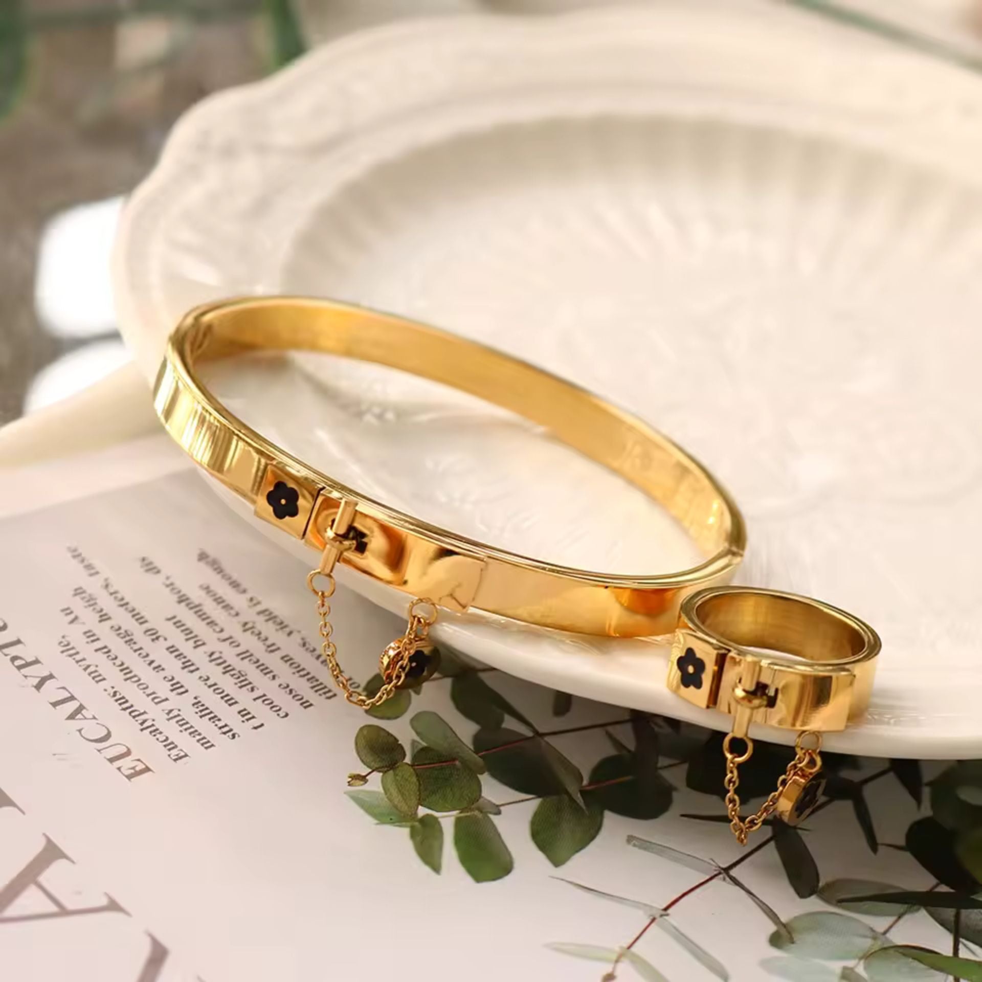 Elegance Bracelet – 18ct Gold-Plated