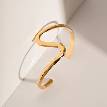 Wave Bracelet in 18ct Gold Plating