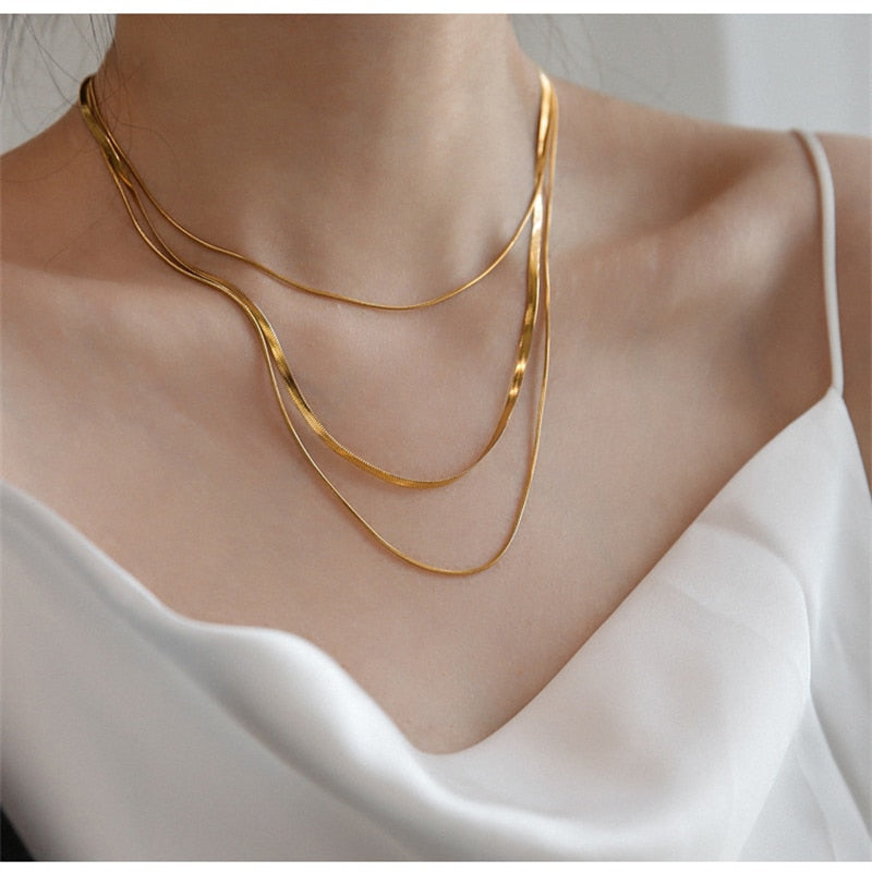 Colar Triplo Minimalista Banhado a Ouro 18k
