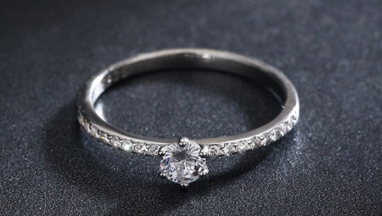 925 Sterling Silver Classic Solitaire Ring with Pavé Setting