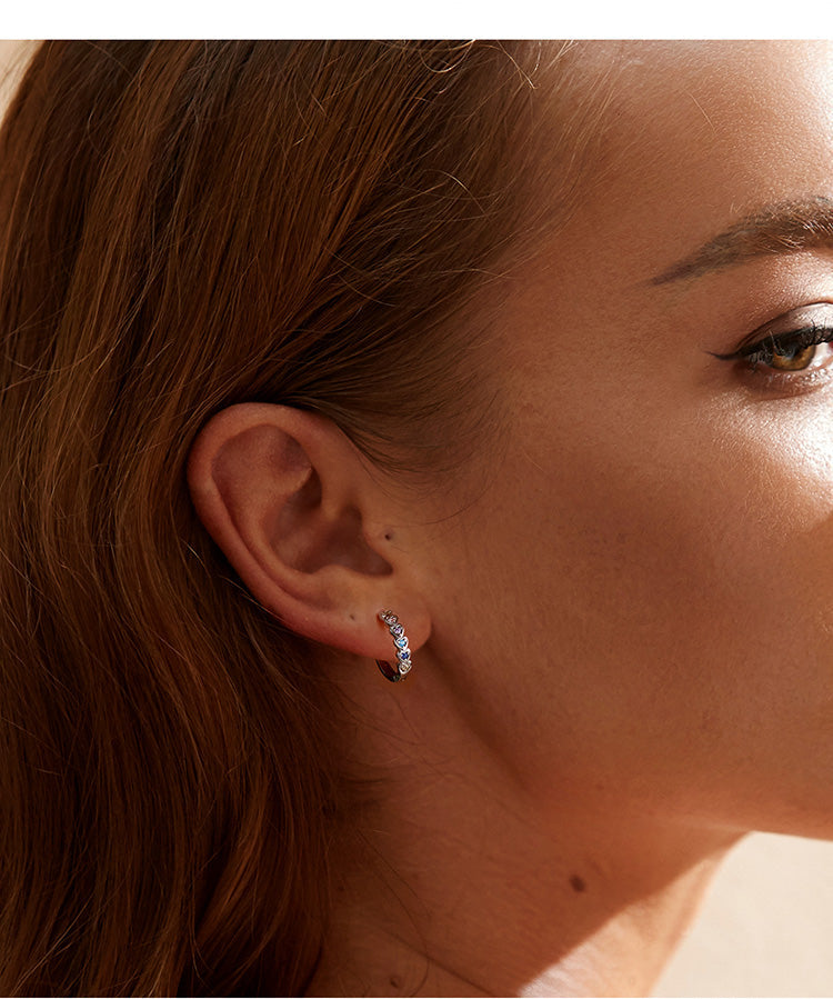 925 Sterling Silver Delicate Heart Earrings