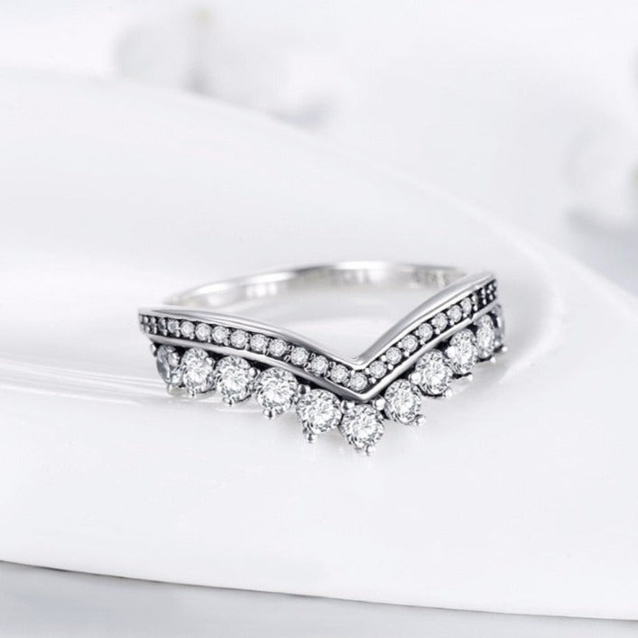Classic Crown Ring