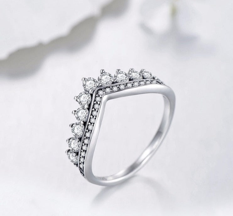 Classic Crown Ring
