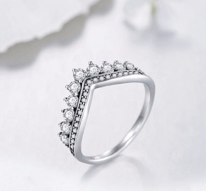 Classic Crown Ring