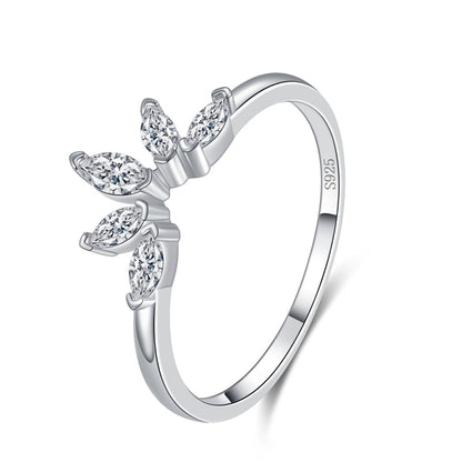 Elegant 925 Sterling Silver Crown Leaves Ring with Zirconia Sparkle