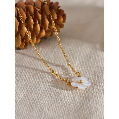 18k Gold-Plated White Delicate Flower Necklace