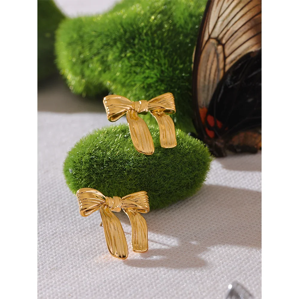 18k Gold-Plated Delicate Bow Earrings