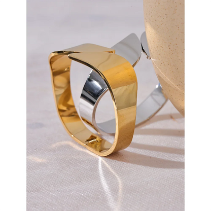 Organic Geometric Bangle in 18k Gold Plating