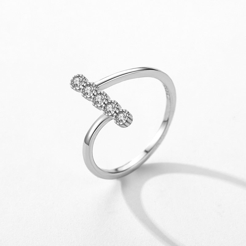 925 Sterling Silver Line Class Ring with Cubic Zirconia