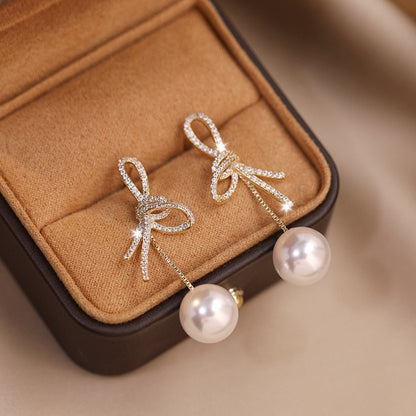 Pearl Earrings with Zirconia