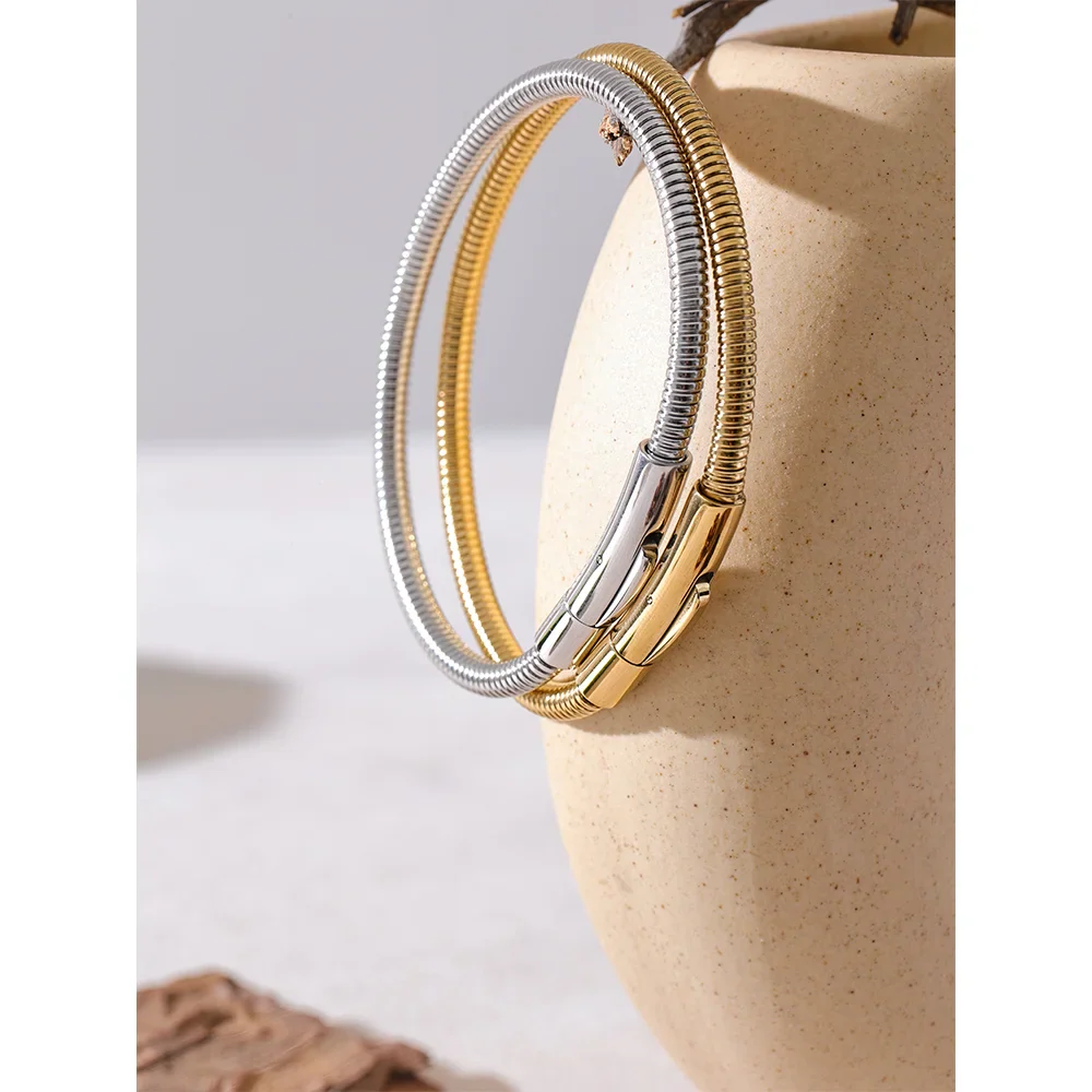 18k Gold-Plated Minimalist Circular Pattern Bracelet