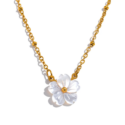 18k Gold-Plated White Delicate Flower Necklace