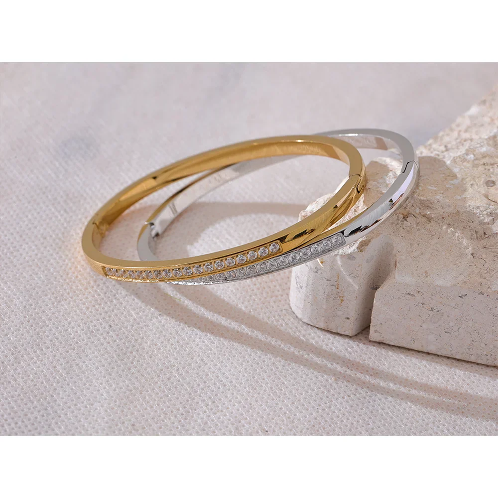 Minimalist Zirconia-Set Detail Bracelet – 18k Gold-Plated