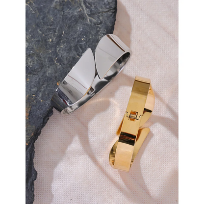 Organic Geometric Bangle in 18k Gold Plating