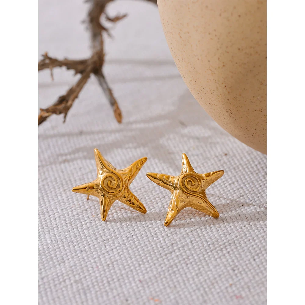 18k Gold-Plated Playful Star Earrings