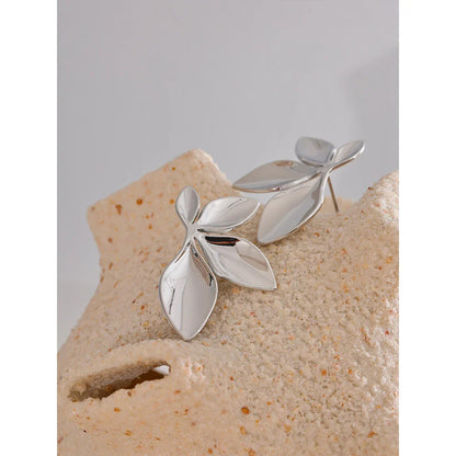 18k Gold-Plated Minimalist Leaf Earrings