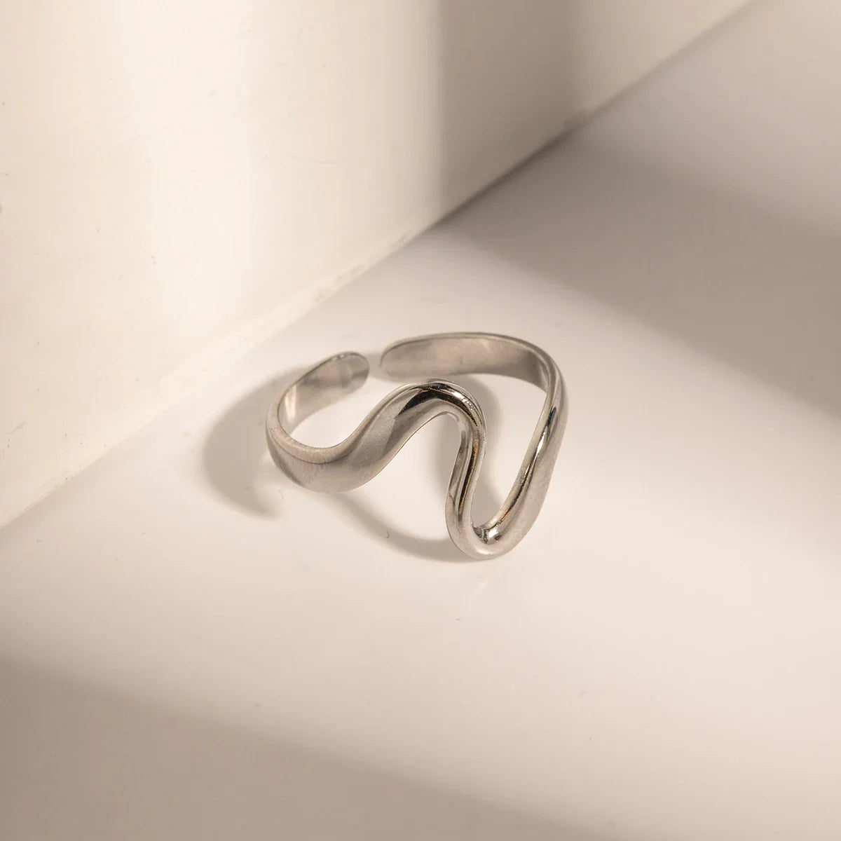 18k Gold-Plated Minimalist Wave Ring