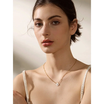 18k Gold-Plated White Delicate Flower Necklace