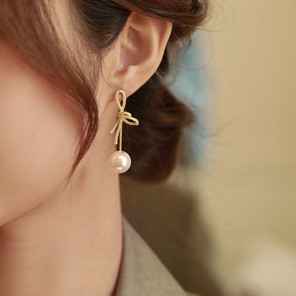 Pearl Earrings with Zirconia