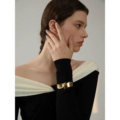 Organic Geometric Bangle in 18k Gold Plating