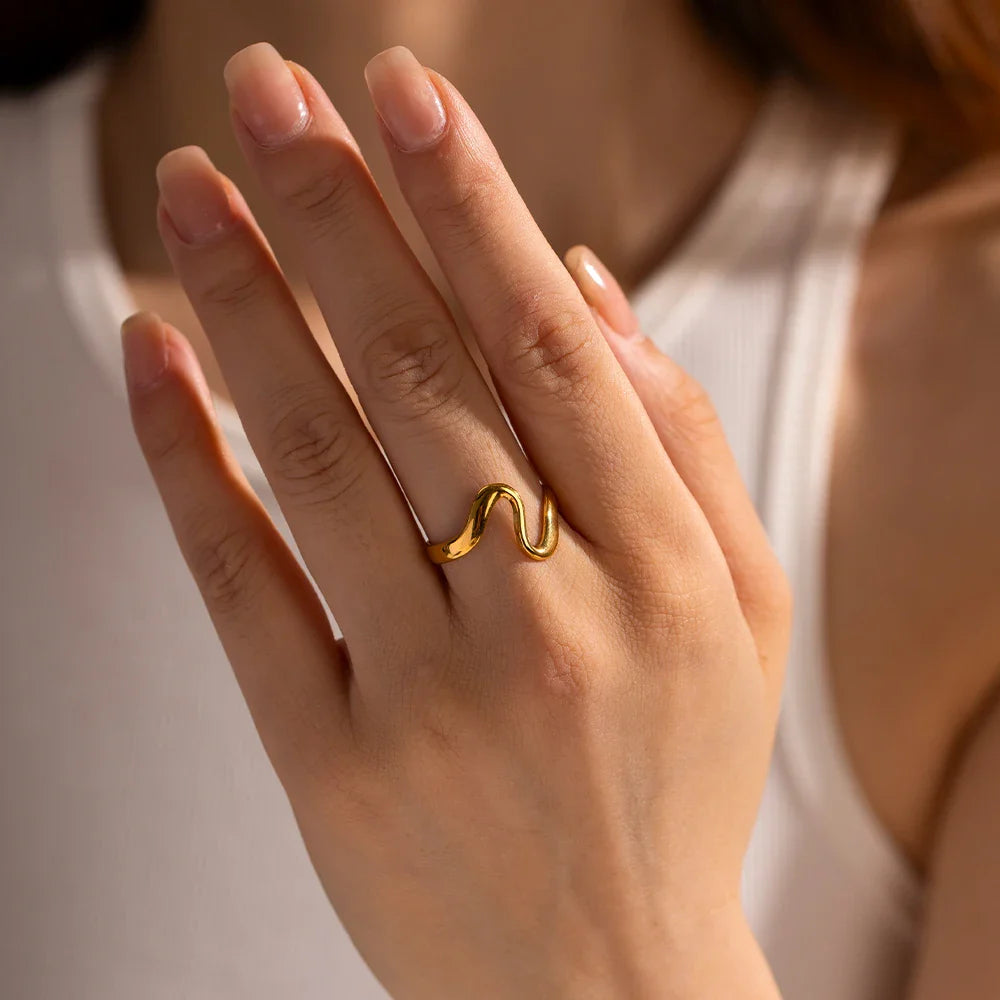 18k Gold-Plated Minimalist Wave Ring