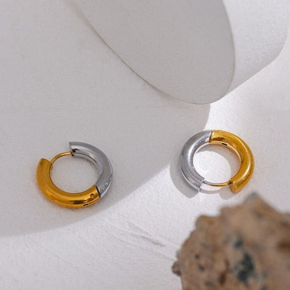 Geometric Round Earrings in 18k Gold Plated