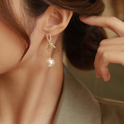 Pearl Earrings with Zirconia