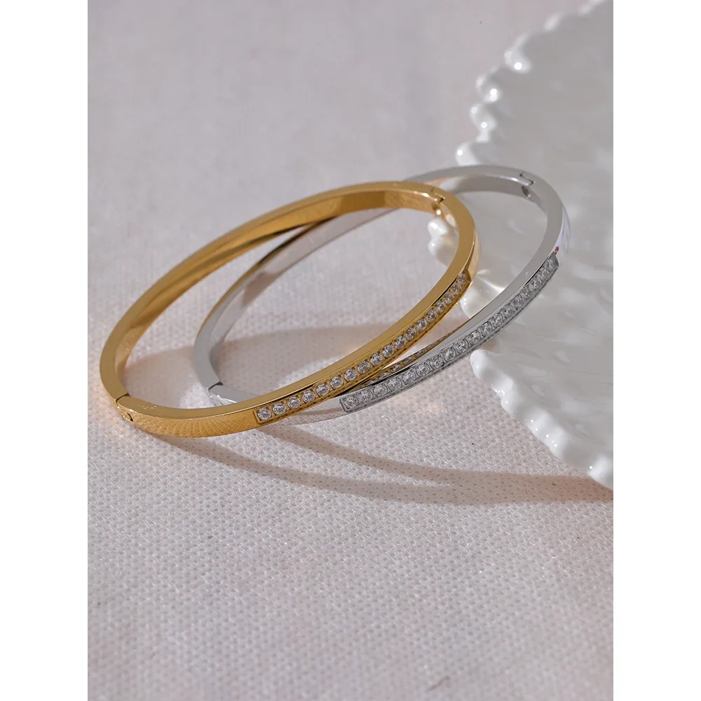 Minimalist Zirconia-Set Detail Bracelet – 18k Gold-Plated