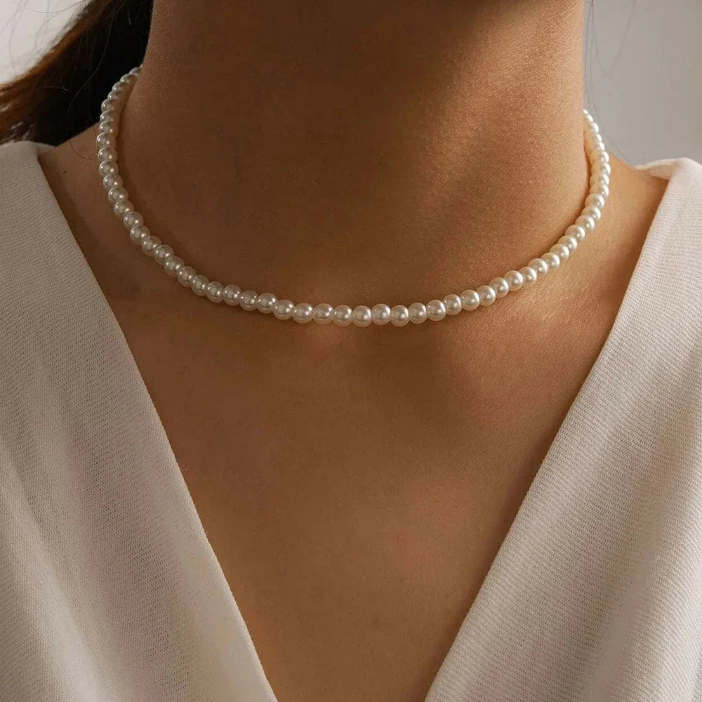 Minimalist Multi-Pearl Necklace