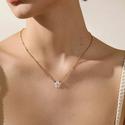 18k Gold-Plated White Delicate Flower Necklace