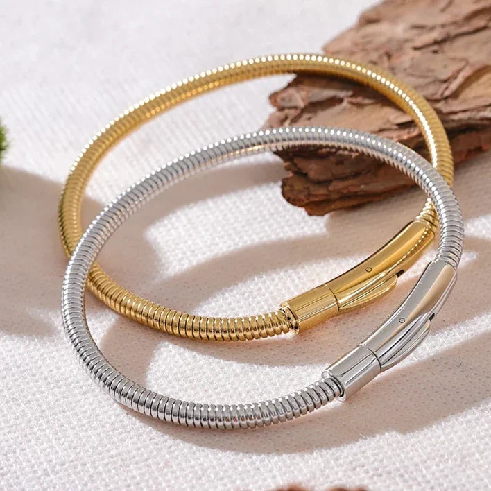 18k Gold-Plated Minimalist Circular Pattern Bracelet