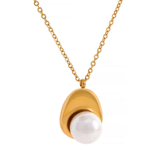 Pearl Necklace – 18ct Gold-Plated
